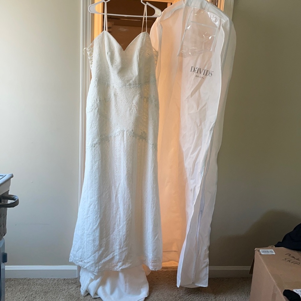 Lace wedding dress by Galina